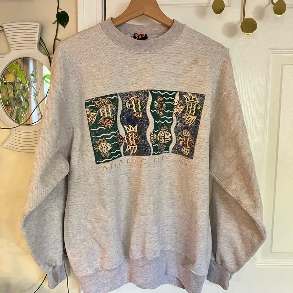 VINTAGE Atlantic City Graphic Gray Sweater